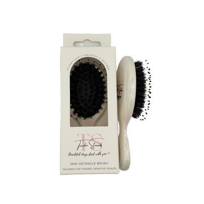 The Tender Strands Mini Detangle Brush is designed for life on the go — compact, lightweight, and gentle enough for all hair types. Slip it into your handbag, school bag, gym kit, or suitcase and enjoy smooth, tangle-free hair wherever you are.