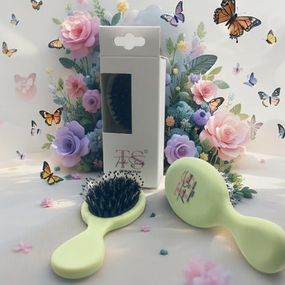 Tender Strands Detangle Brush MINI image 4